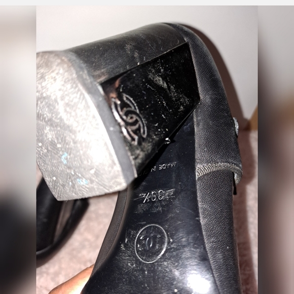 Chanel Vintage Mary Jane Pumps - Picture 3 of 8